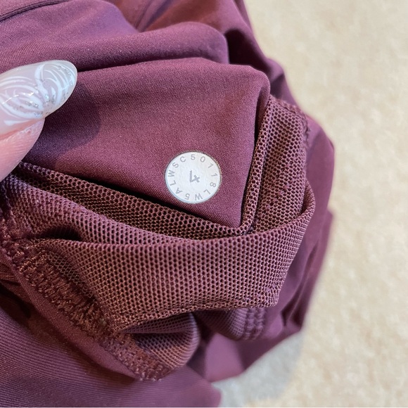 Lululemon On The Fly Pants Size 4 Straight Leg Cropped - Picture 7 of 7